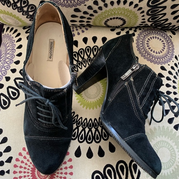 Black Suede, Mascotte, high heeled shoe. Women’s Size 9 - Picture 4 of 7